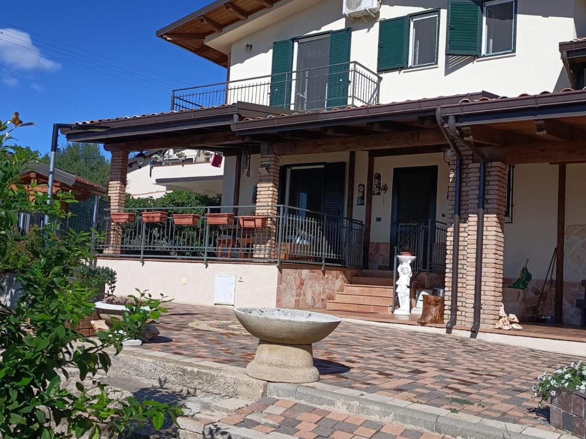 La Taverna Di Angela Amendolara Exterior foto